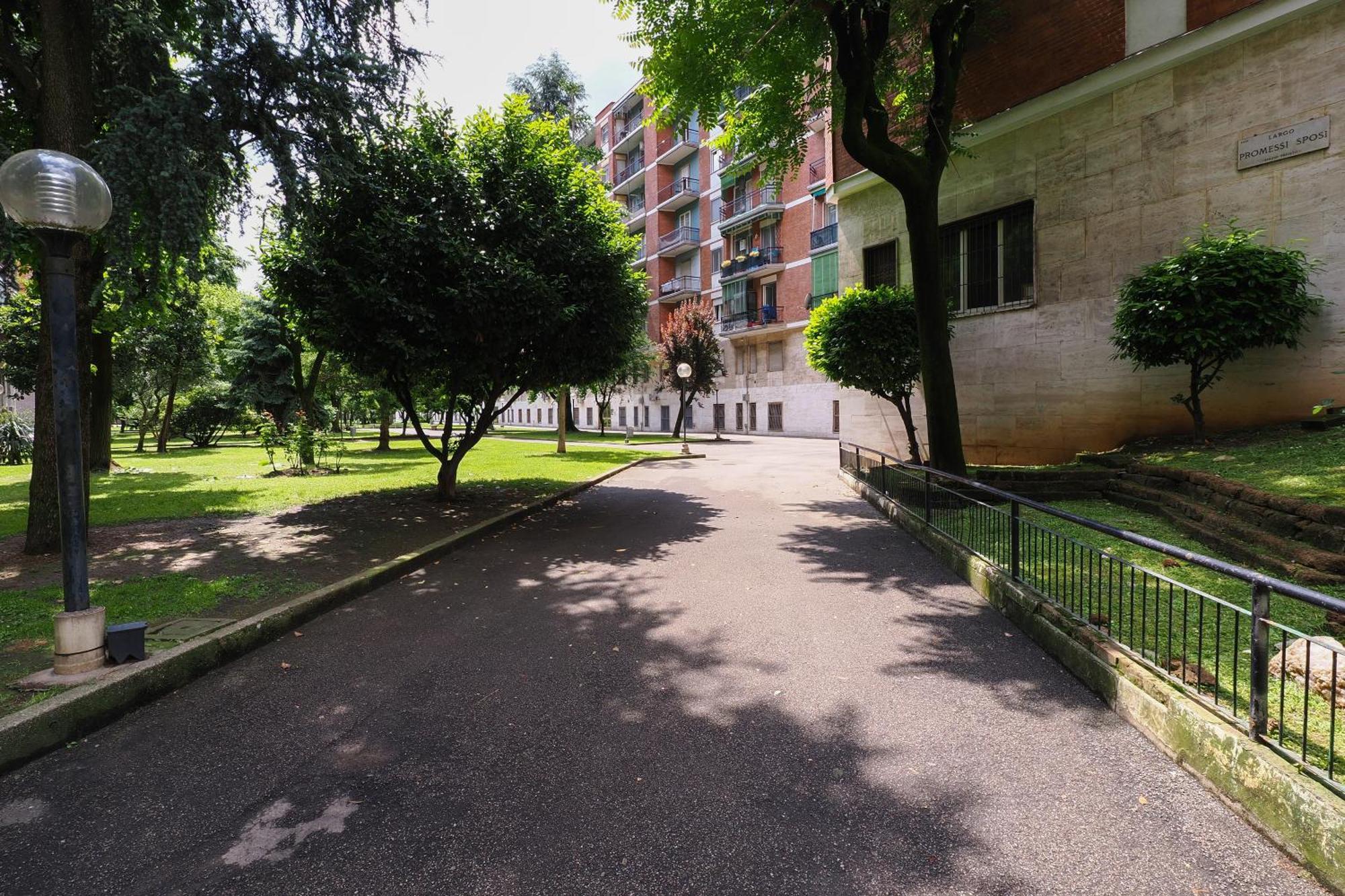 Primopiano - Promessi Sposi Apartman Milánó Kültér fotó